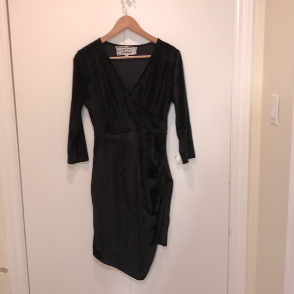 Dress - Picture 1 of 8